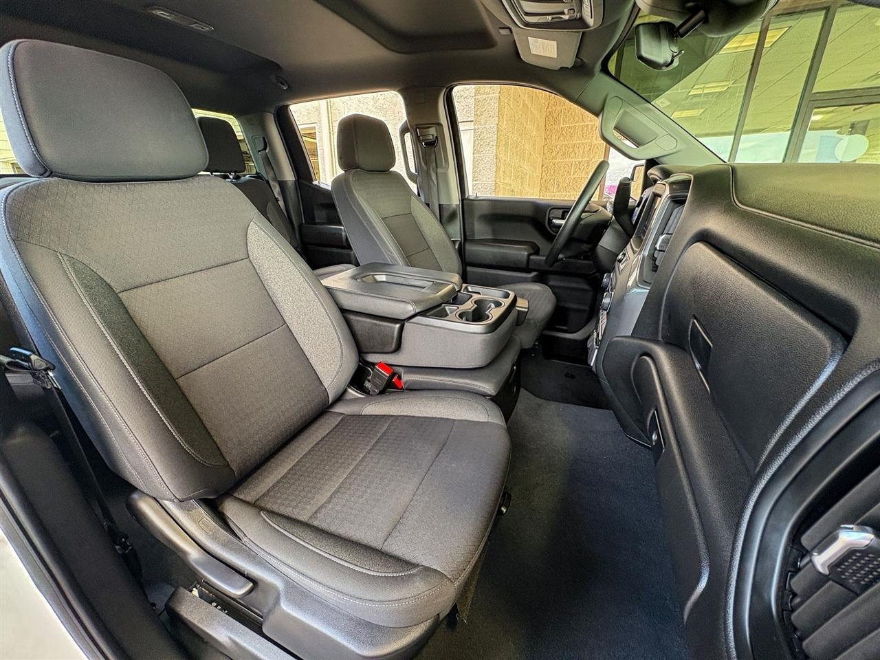 Chevrolet Silverado 1500  2025