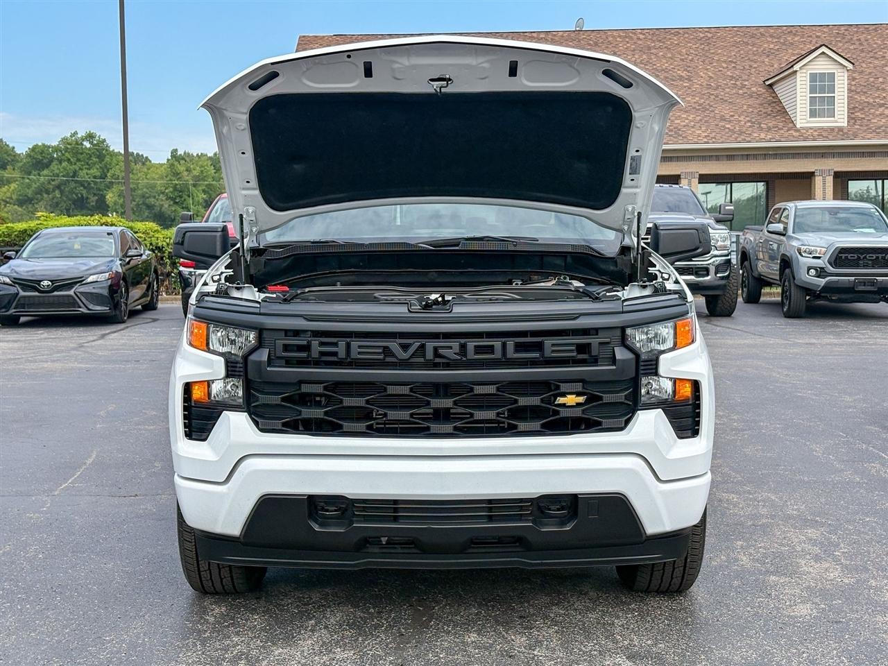 Chevrolet Silverado 1500  2025