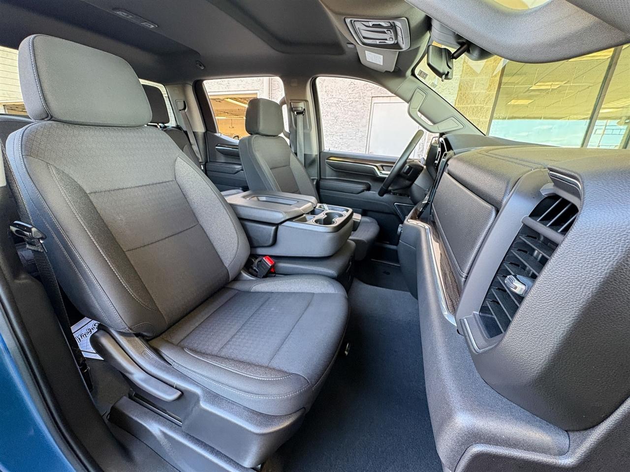 Chevrolet Silverado 1500  2024