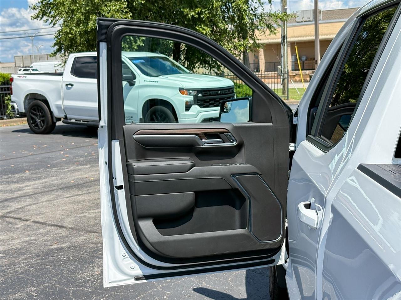 Chevrolet Silverado 1500  2024