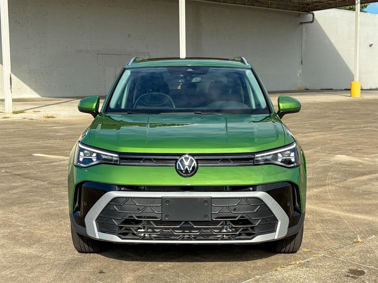 Volkswagen Taos  2025