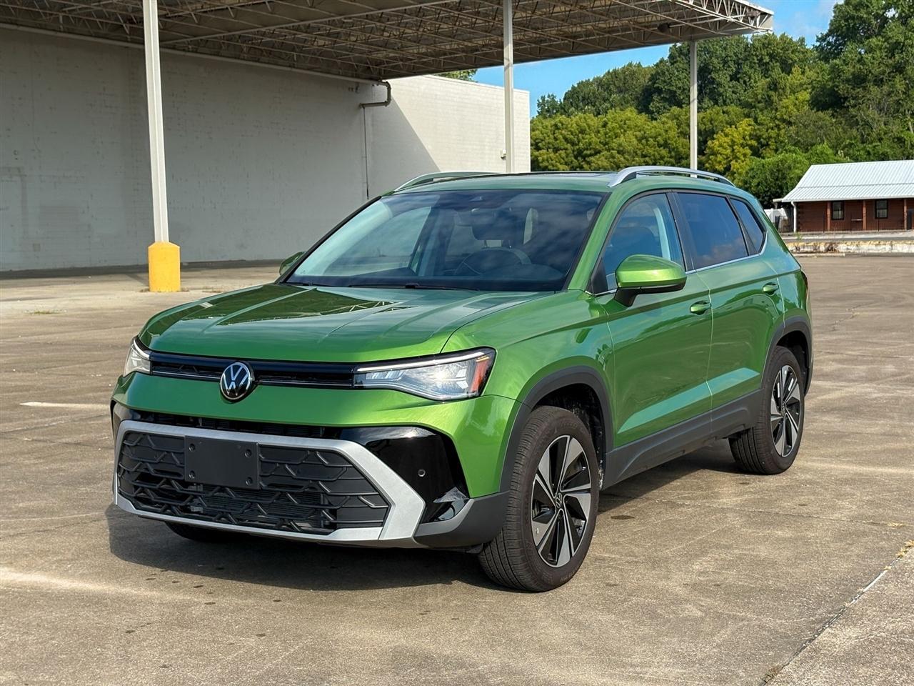 Volkswagen Taos  2025