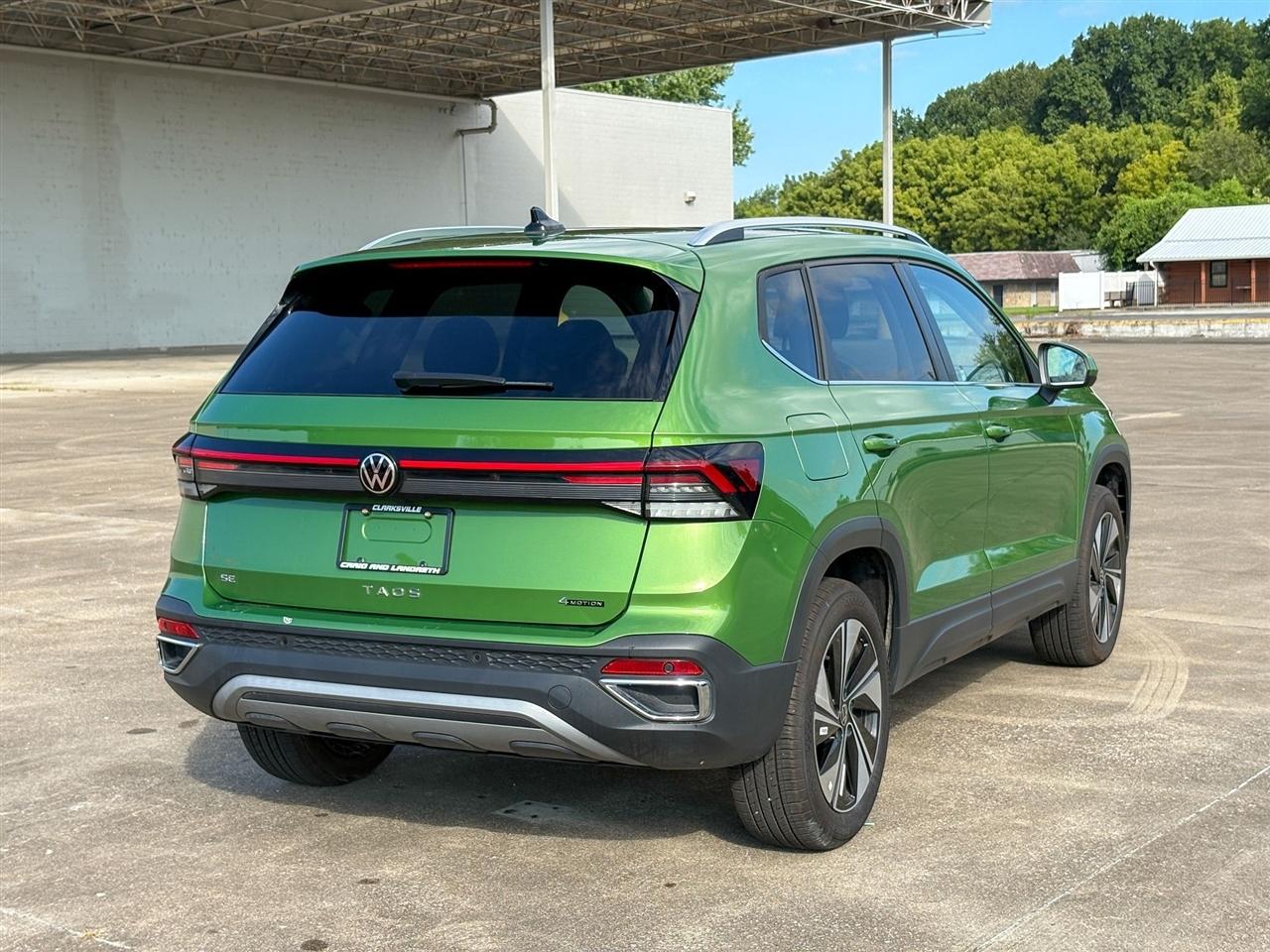 Volkswagen Taos  2025
