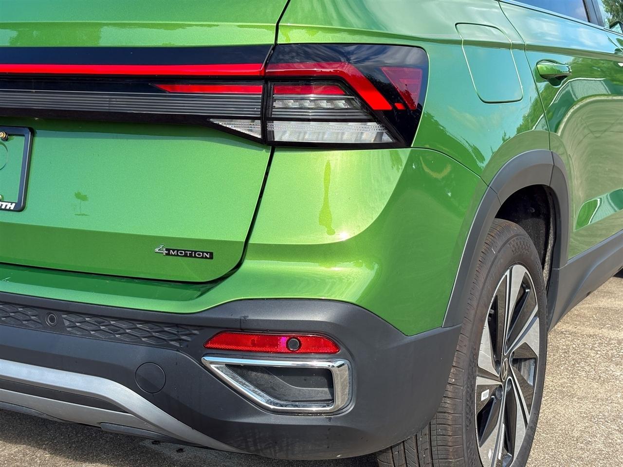 Volkswagen Taos  2025