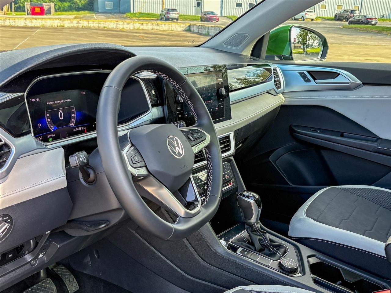 Volkswagen Taos  2025