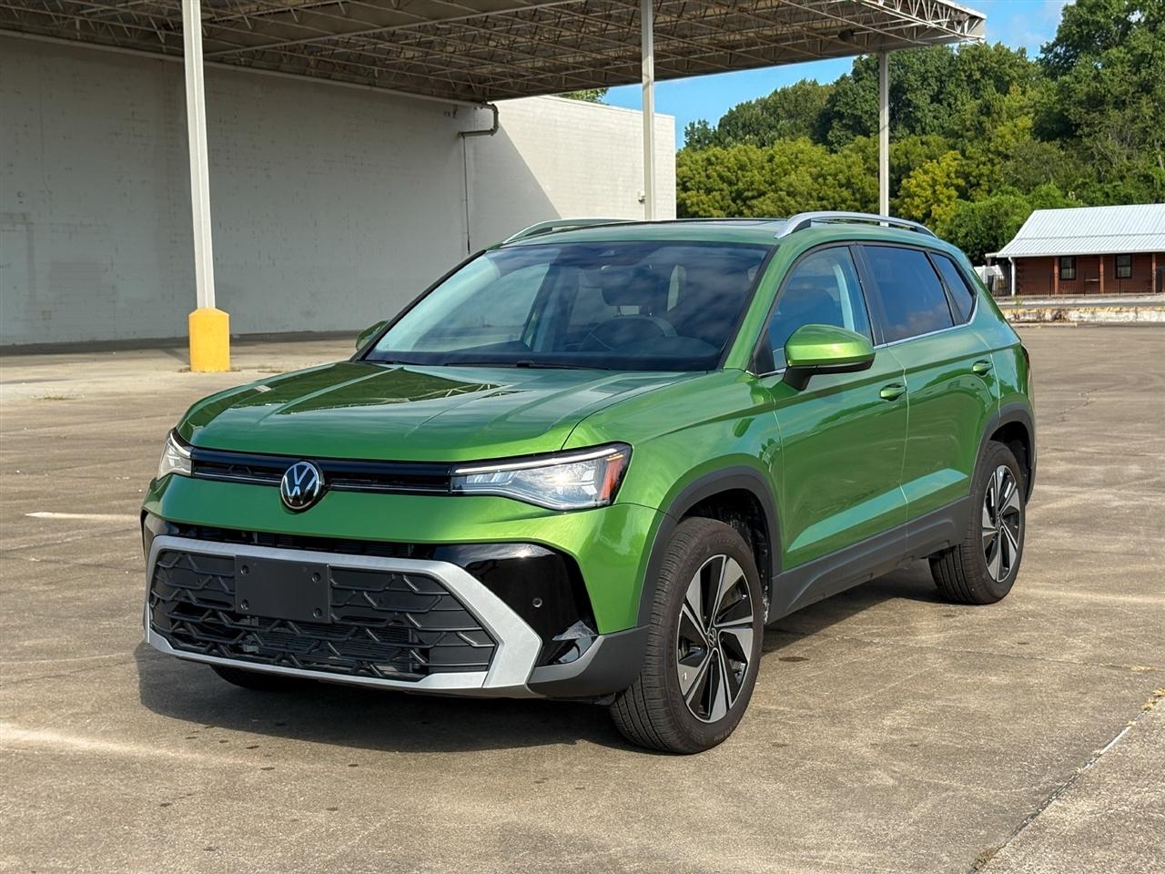 Volkswagen Taos  2025