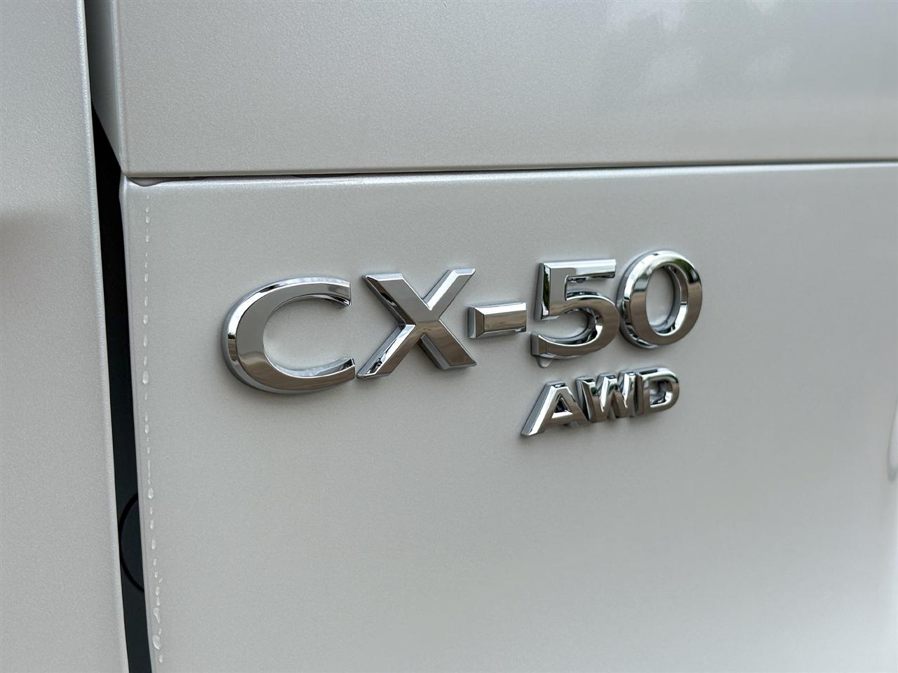 Mazda CX-50  2025