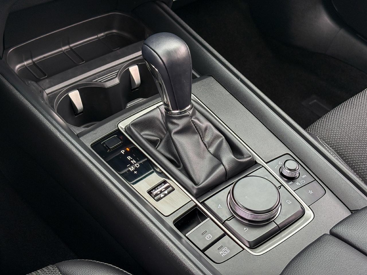 Mazda CX-50  2025