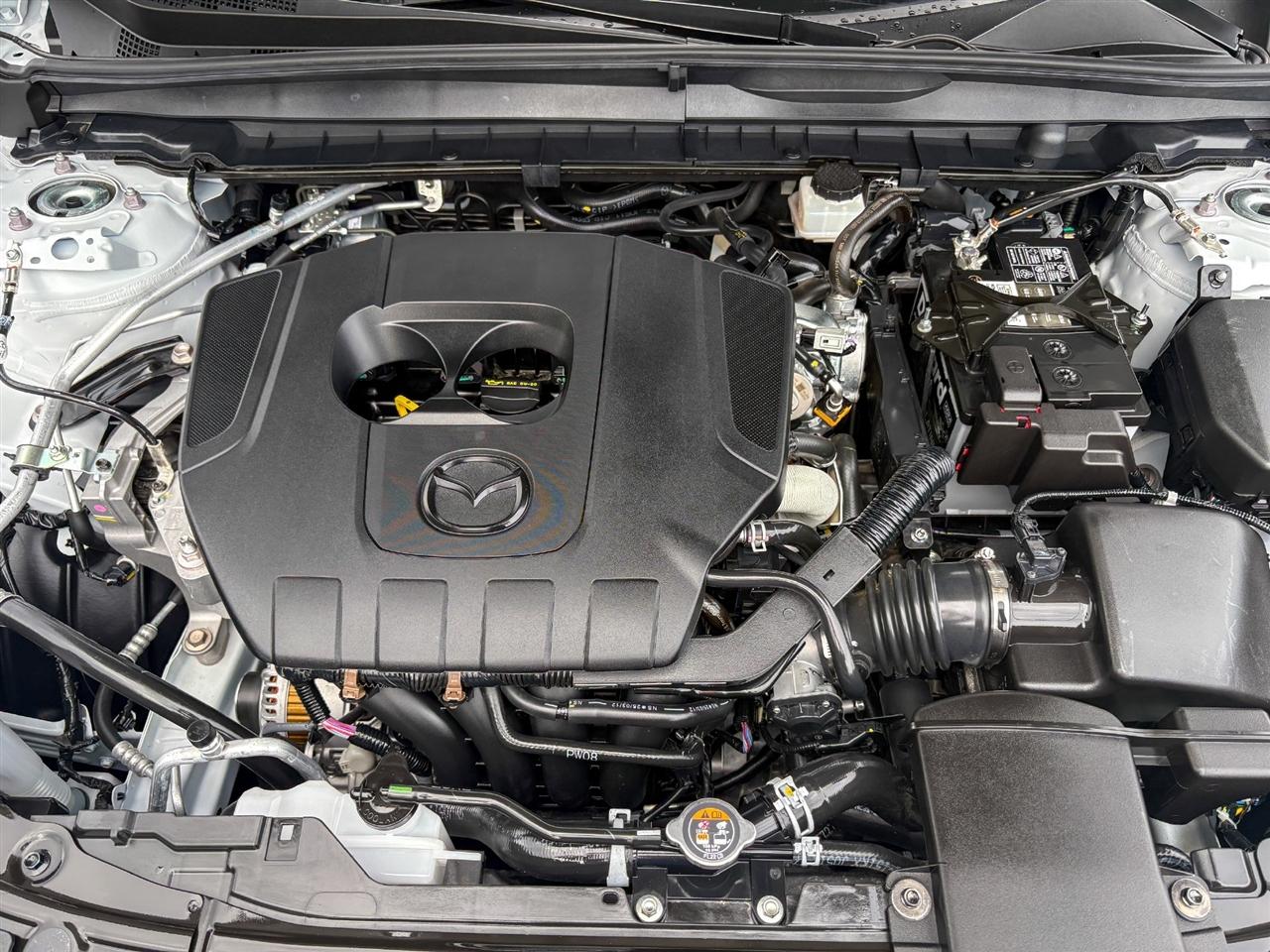 Mazda CX-50  2025