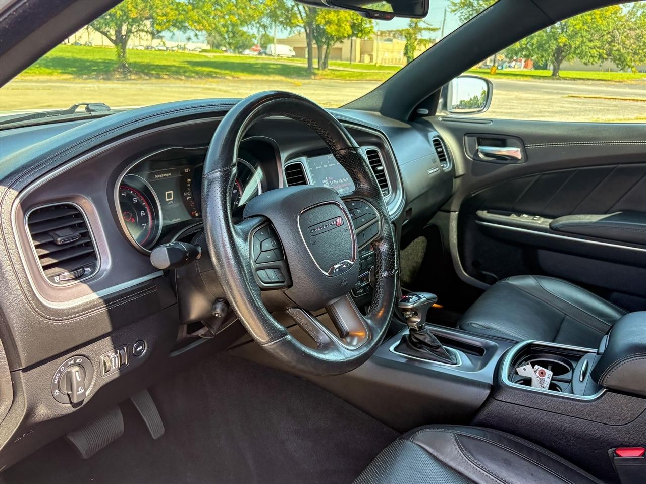 Dodge Charger  2021