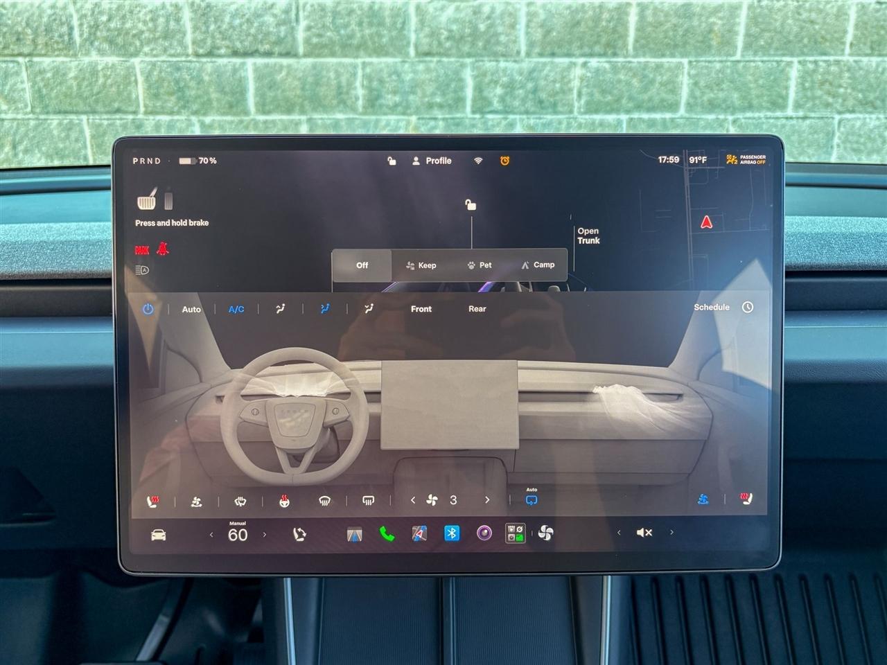 Tesla Model Y  2026