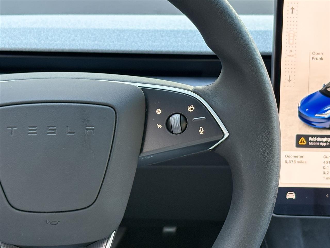 Tesla Model 3  2025