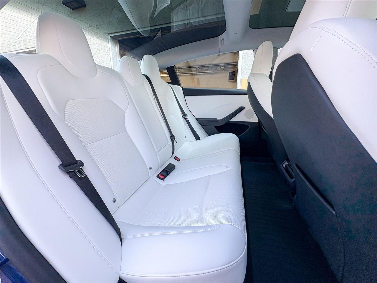 Tesla Model 3  2025