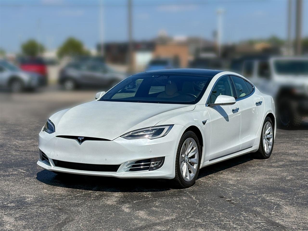Tesla Model S  2020