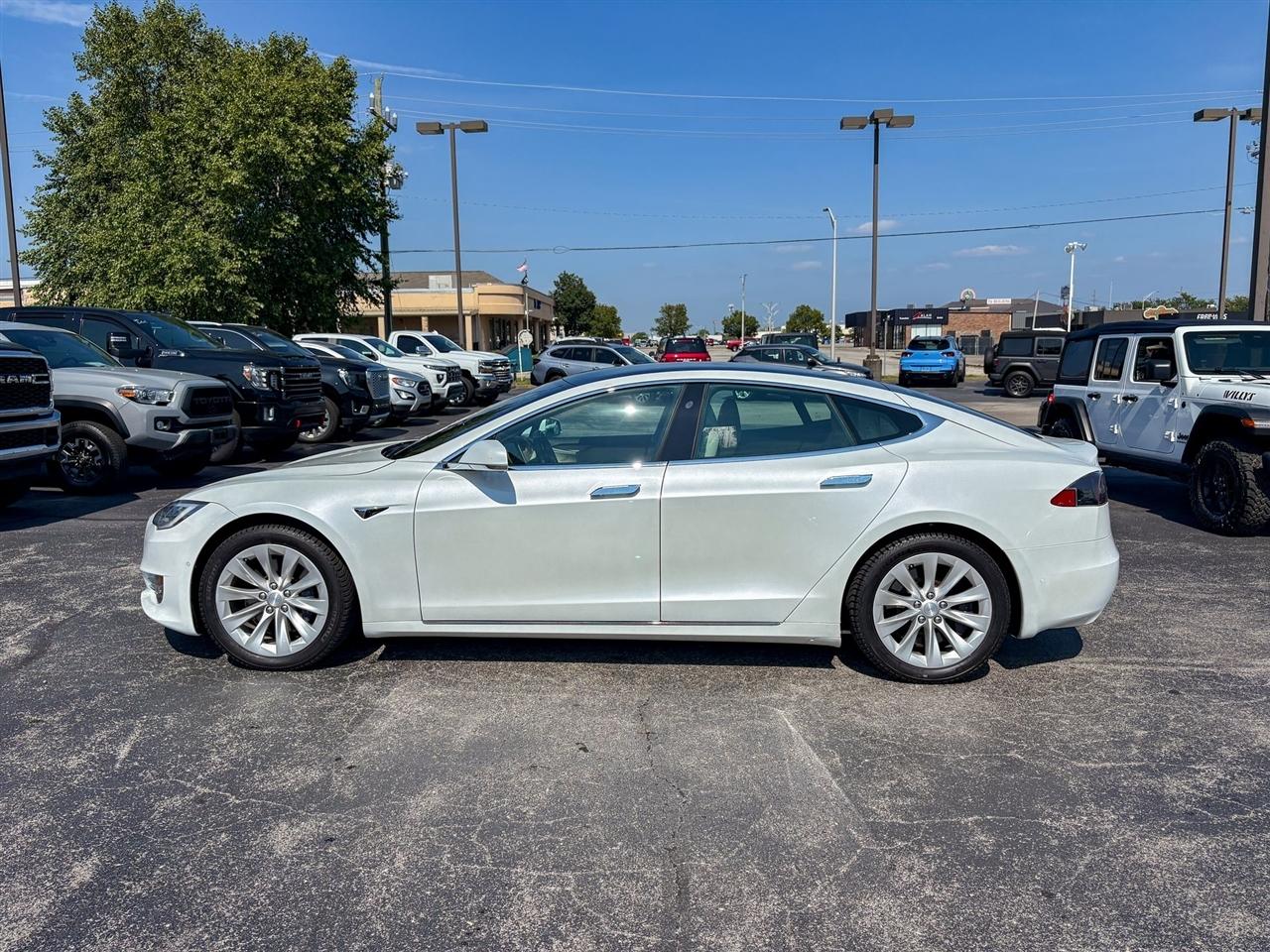 Tesla Model S  2020