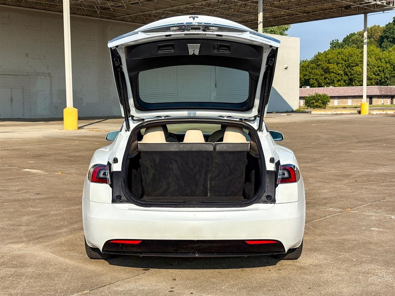 Tesla Model S  2020