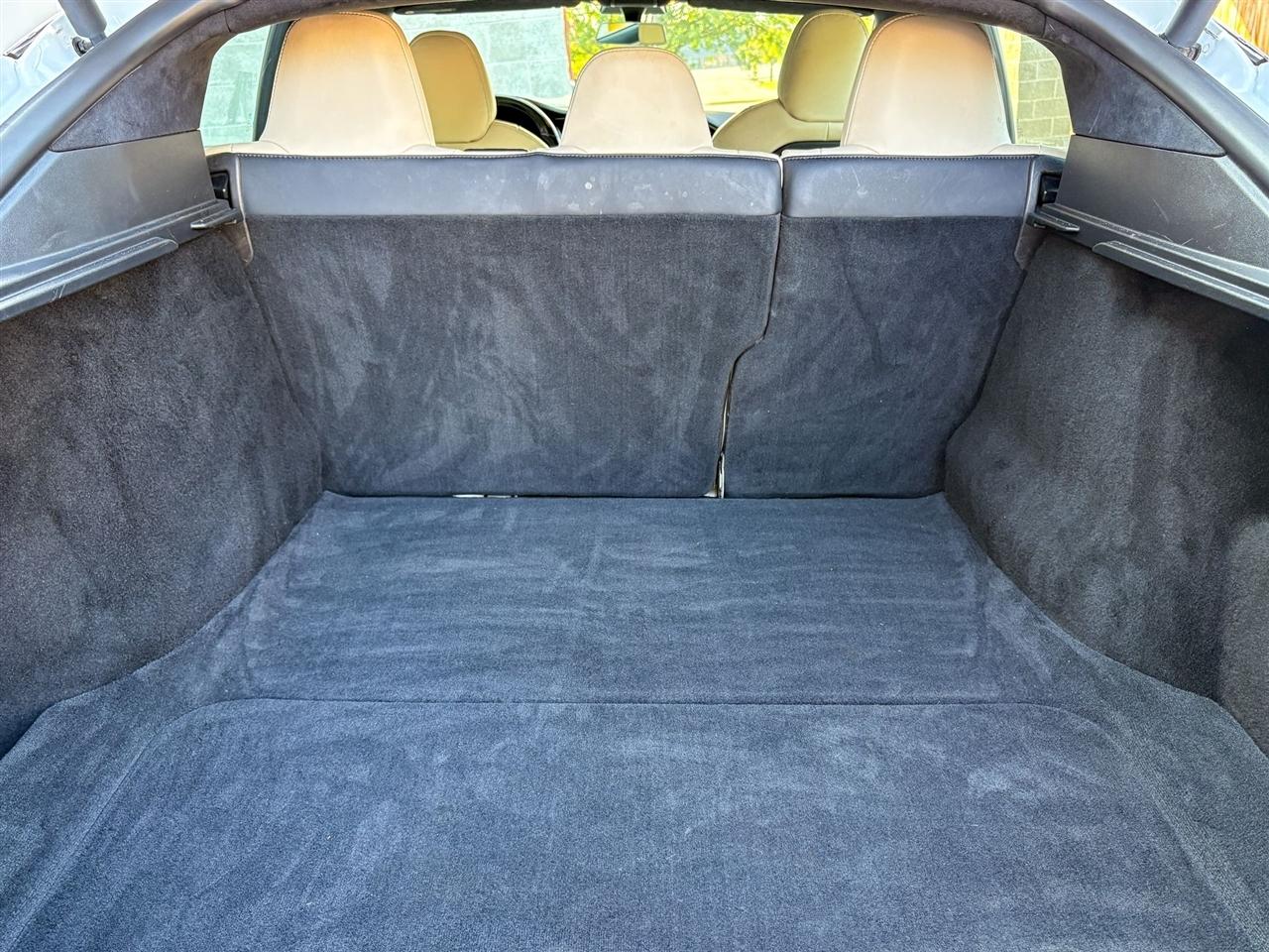 Tesla Model S  2020