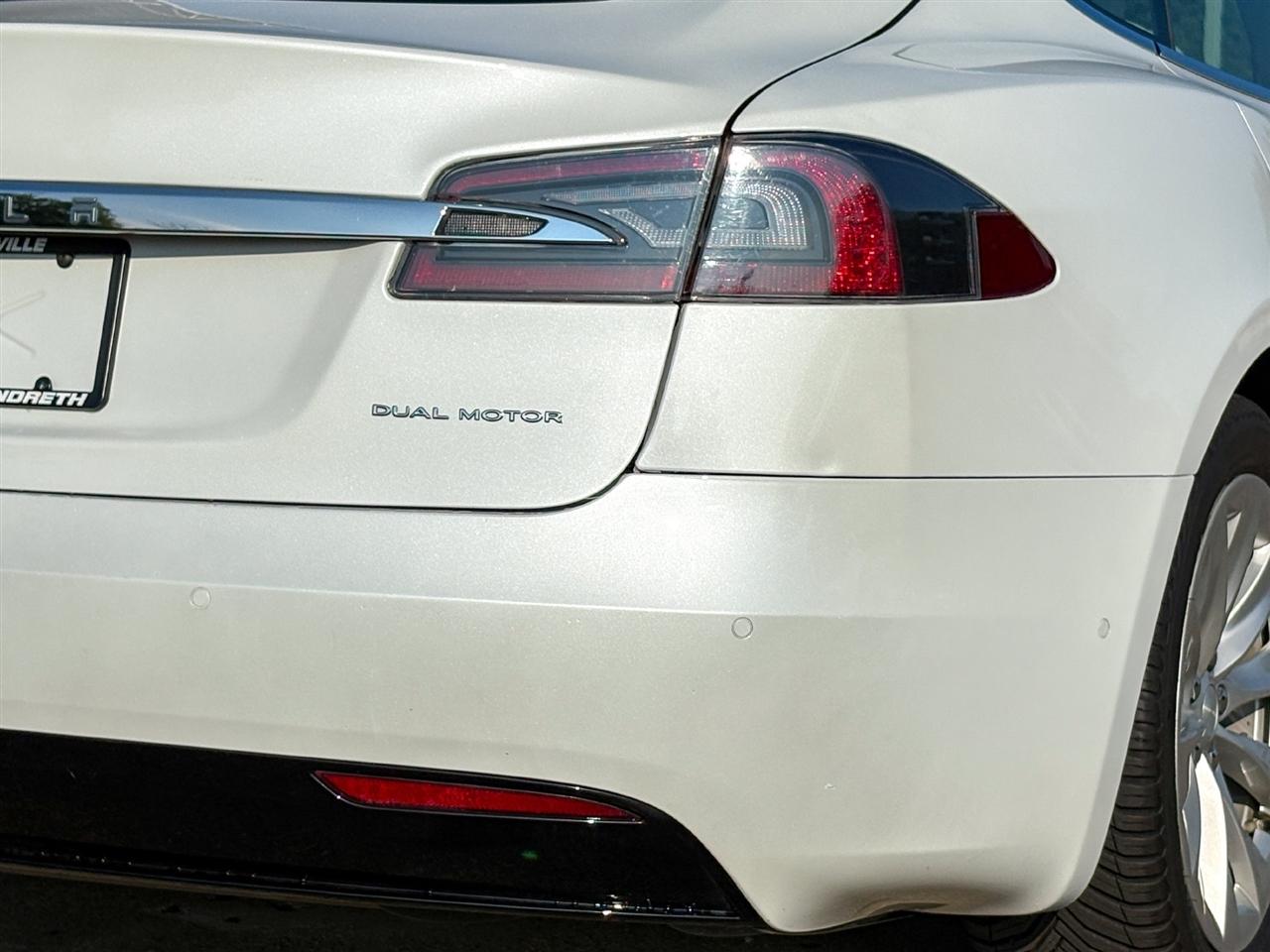 Tesla Model S  2020