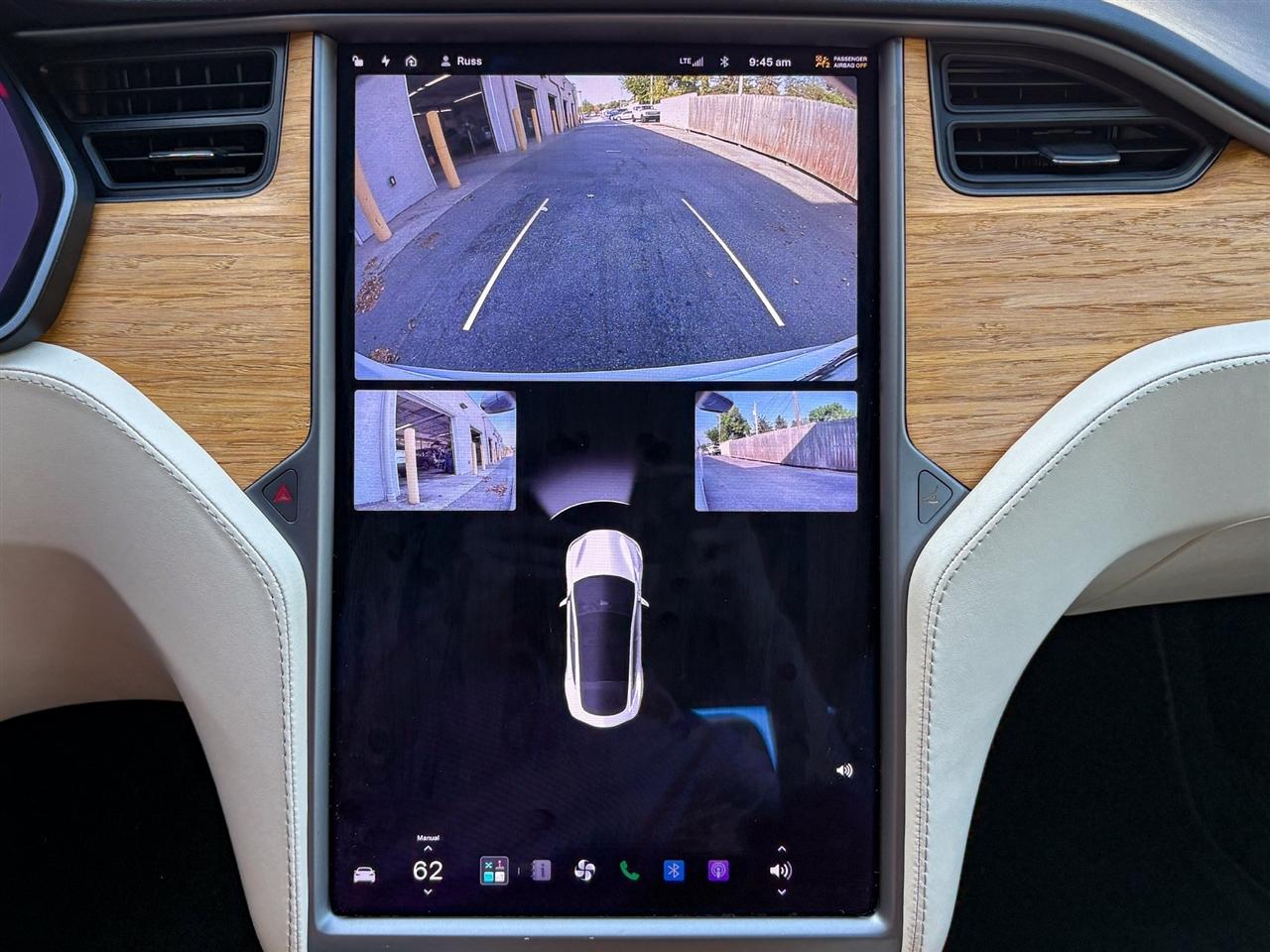 Tesla Model S  2020