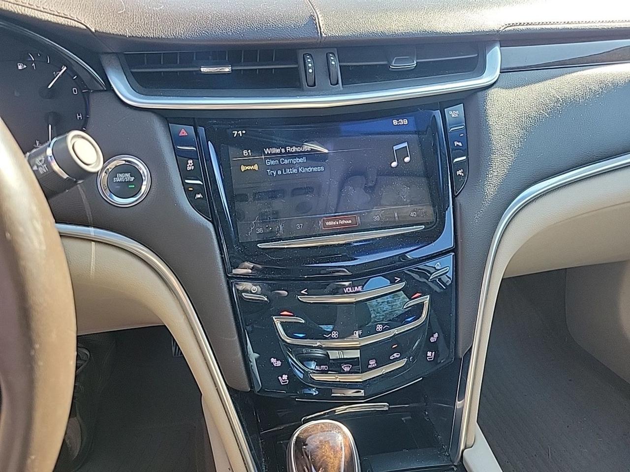 Cadillac XTS  2016