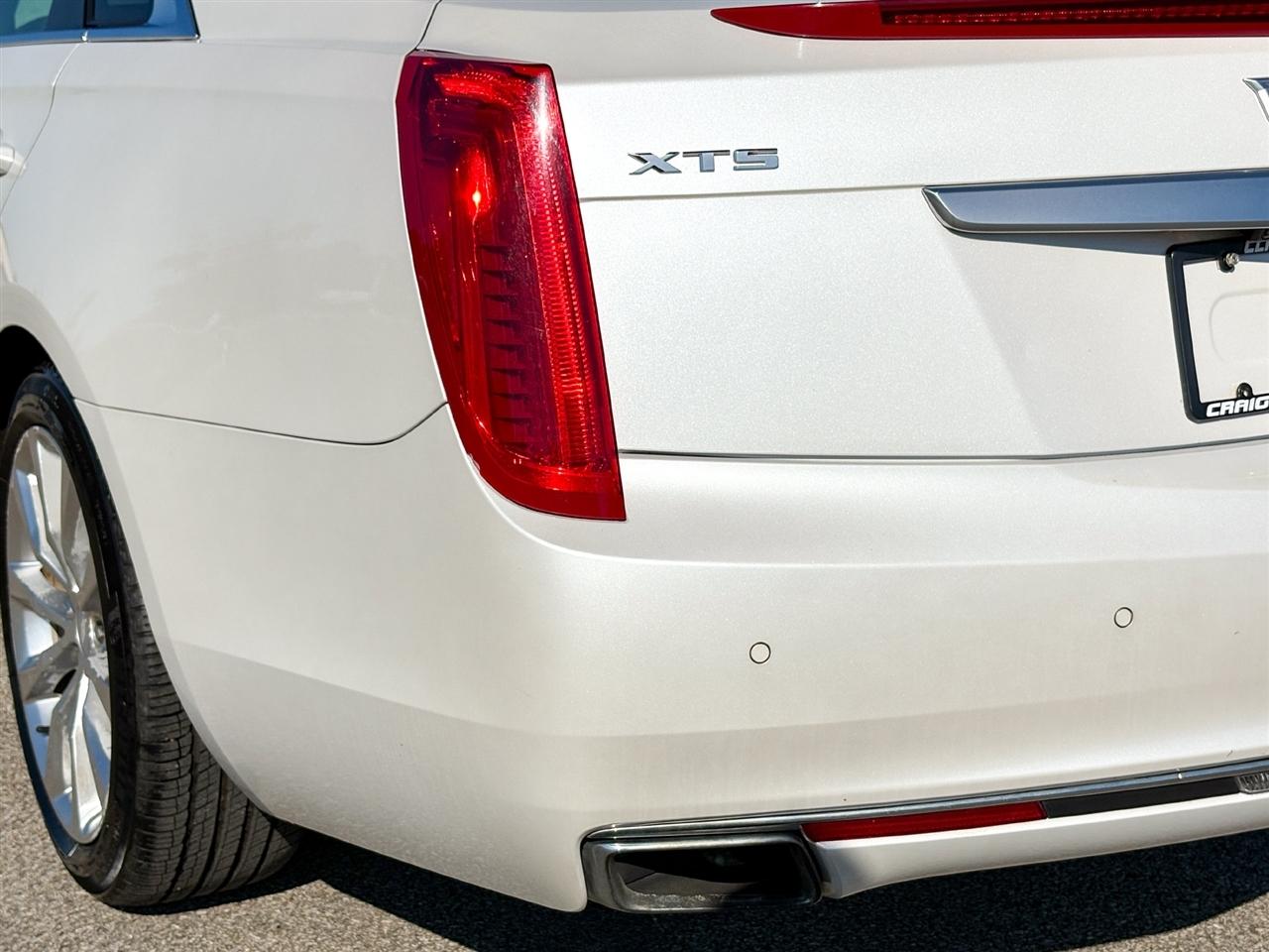 Cadillac XTS  2016