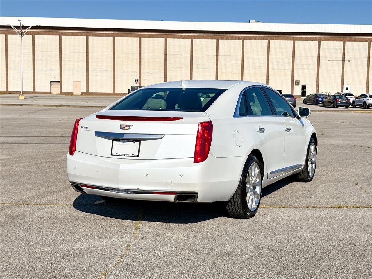 Cadillac XTS  2016