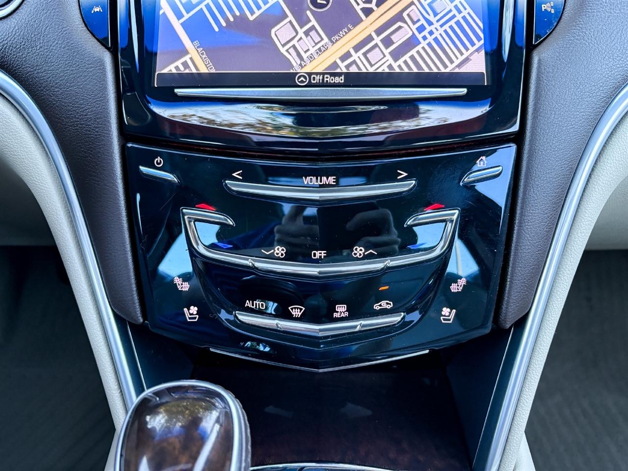 Cadillac XTS  2016