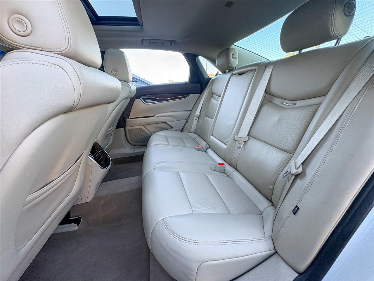 Cadillac XTS  2016
