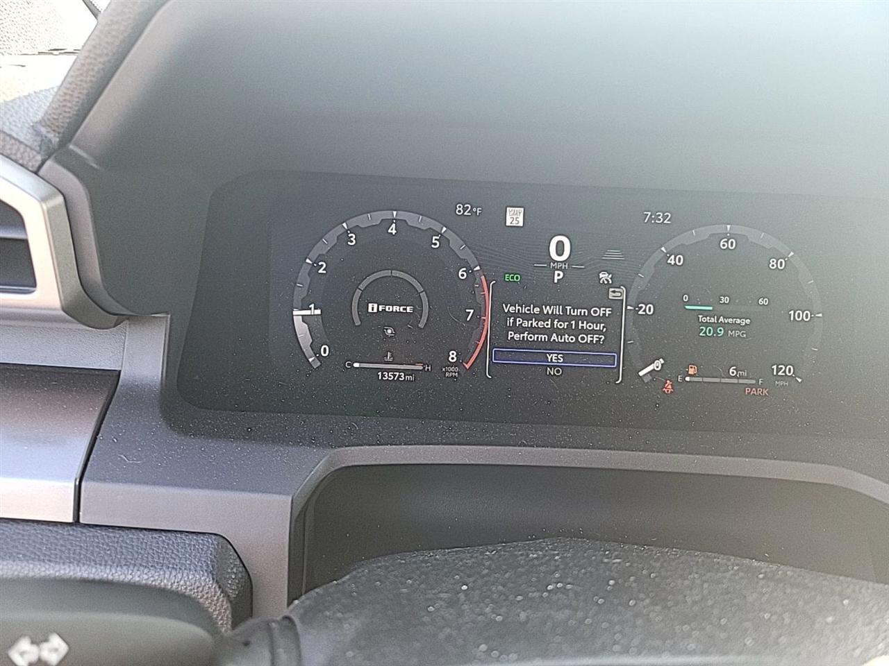 Toyota Tacoma 4WD  2025