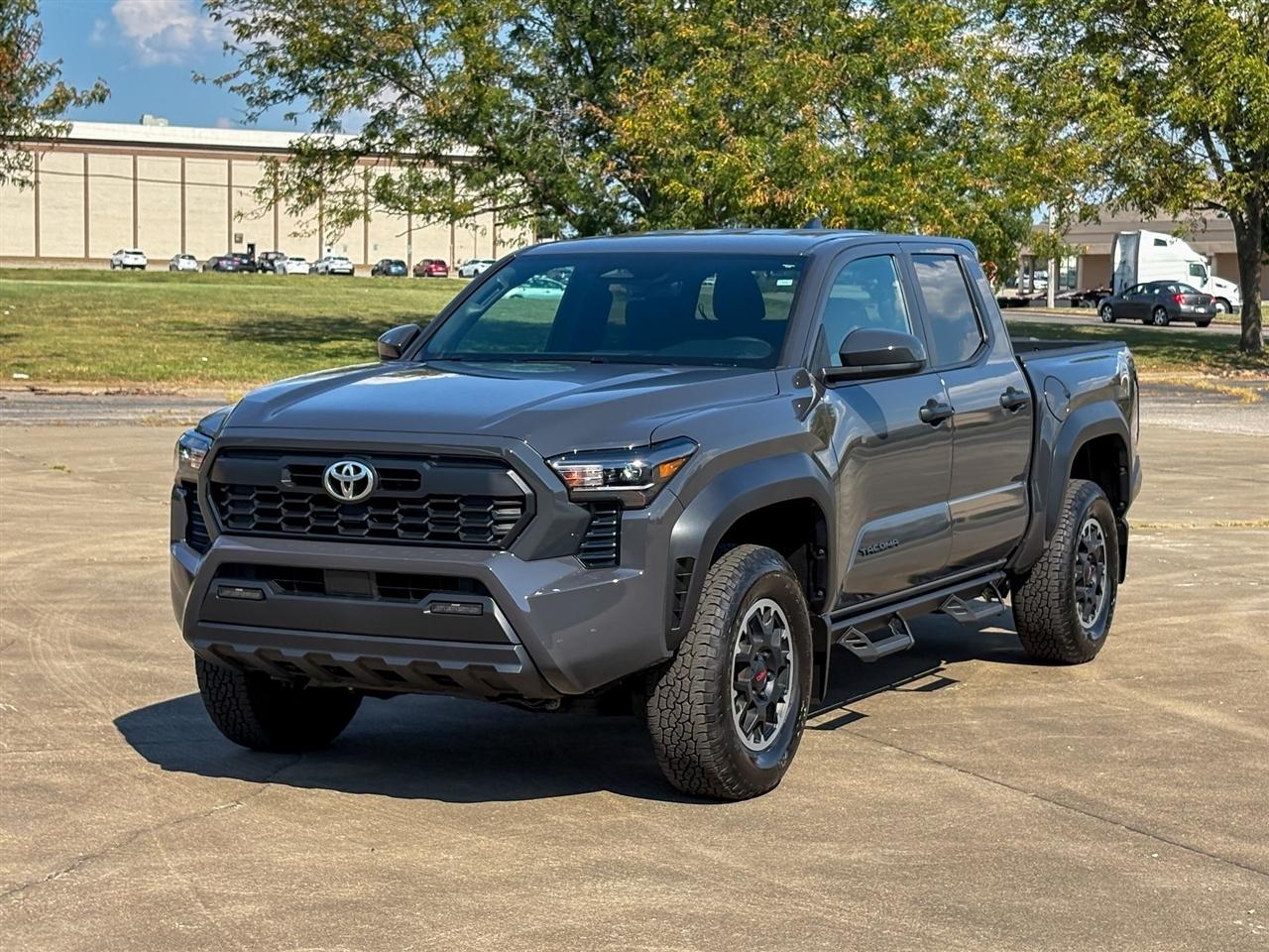 Toyota Tacoma 4WD  2025