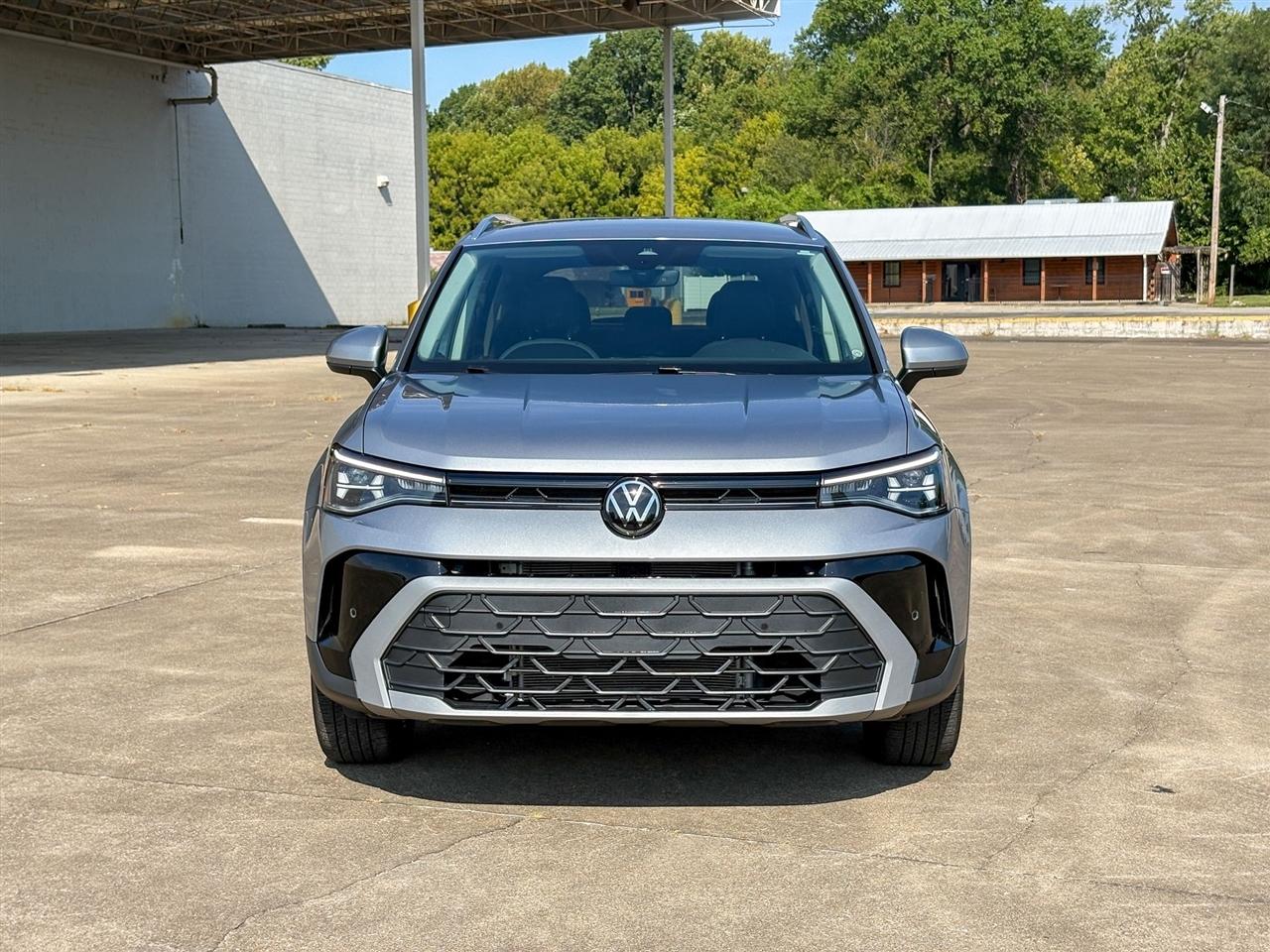Volkswagen Taos  2025