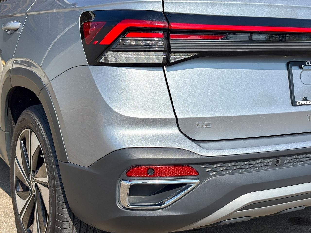 Volkswagen Taos  2025