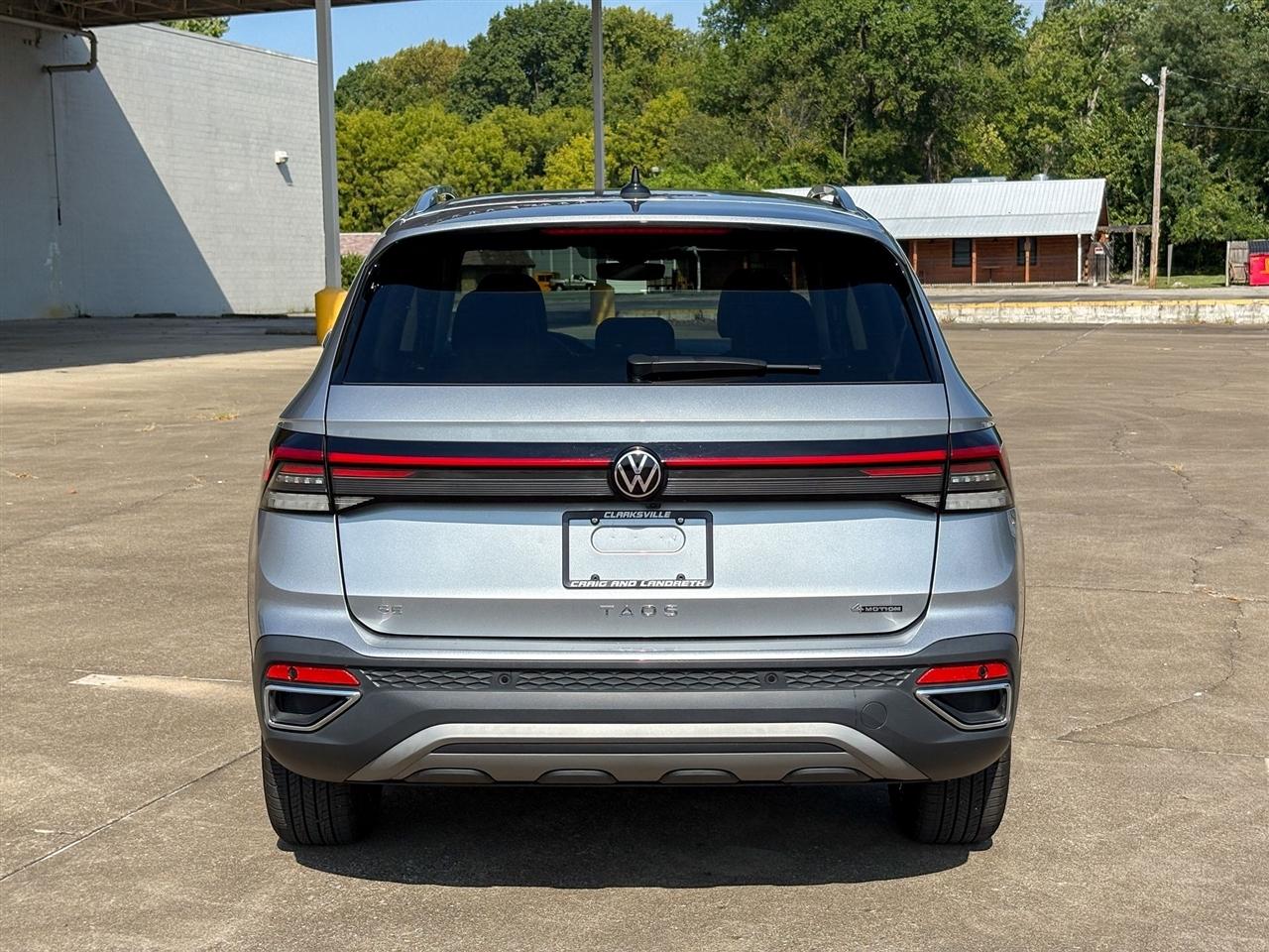 Volkswagen Taos  2025