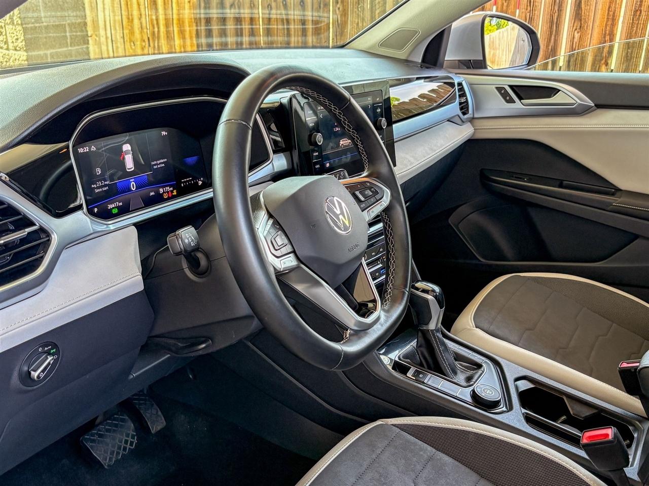 Volkswagen Taos  2025