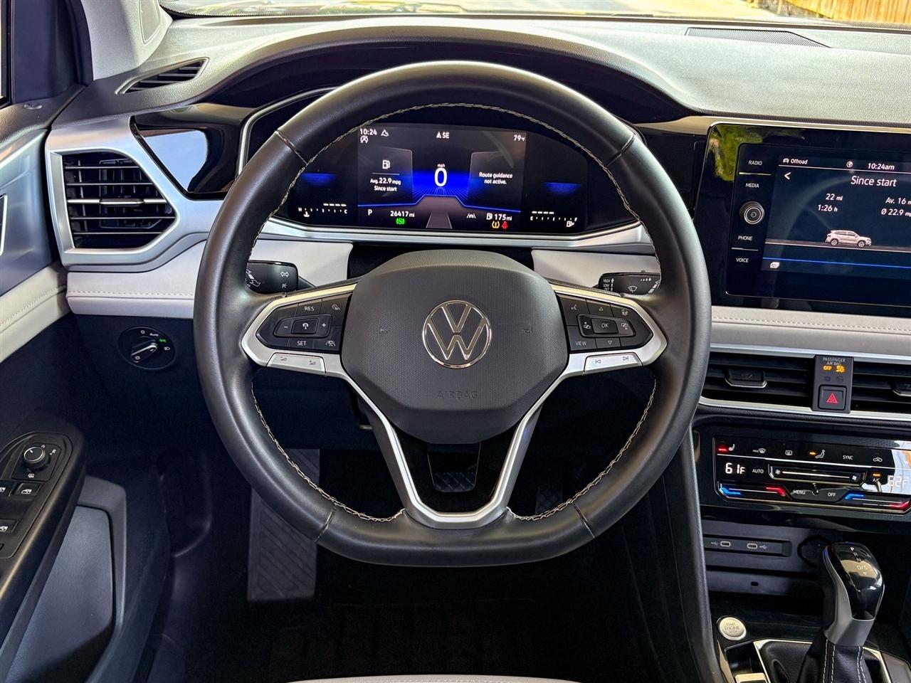 Volkswagen Taos  2025