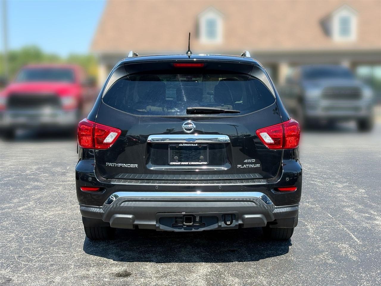 Nissan Pathfinder  2017