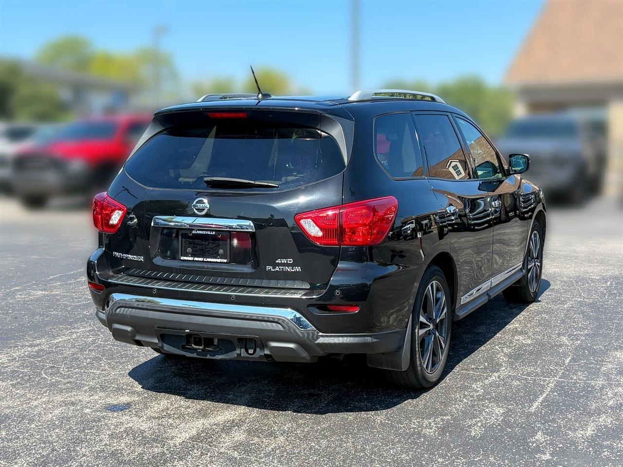 Nissan Pathfinder  2017