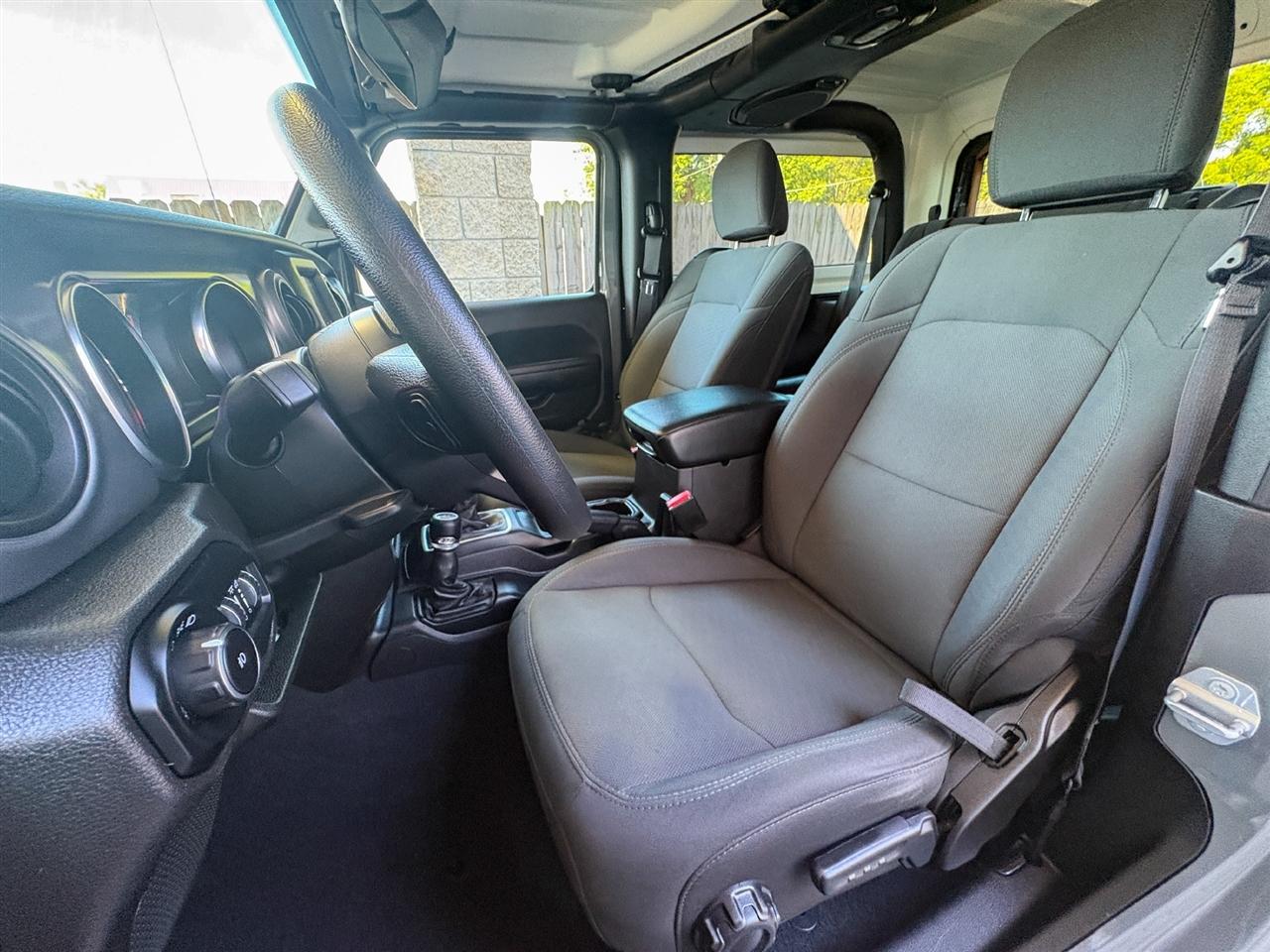 Jeep Wrangler  2022