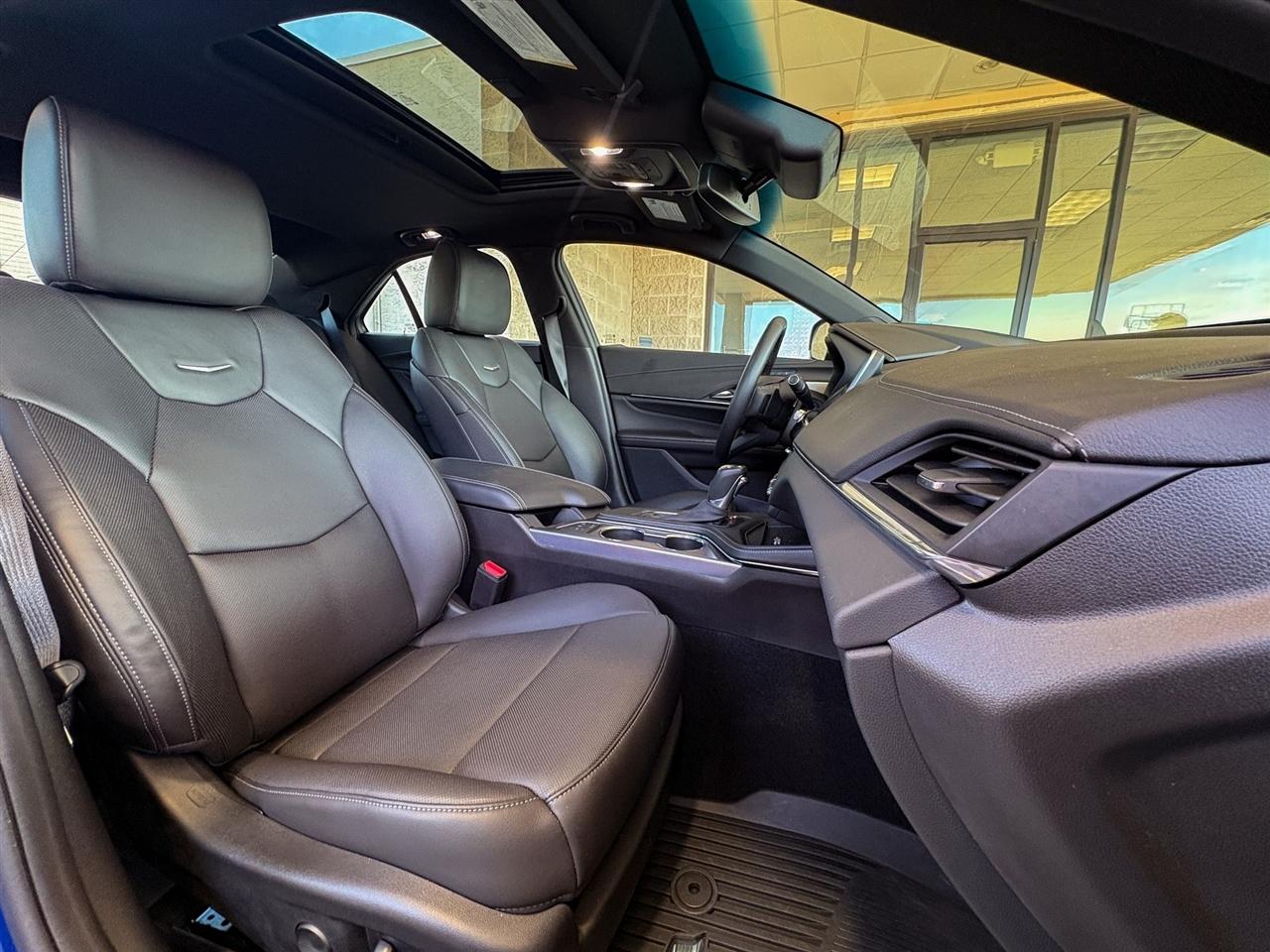 Cadillac CT4  2024