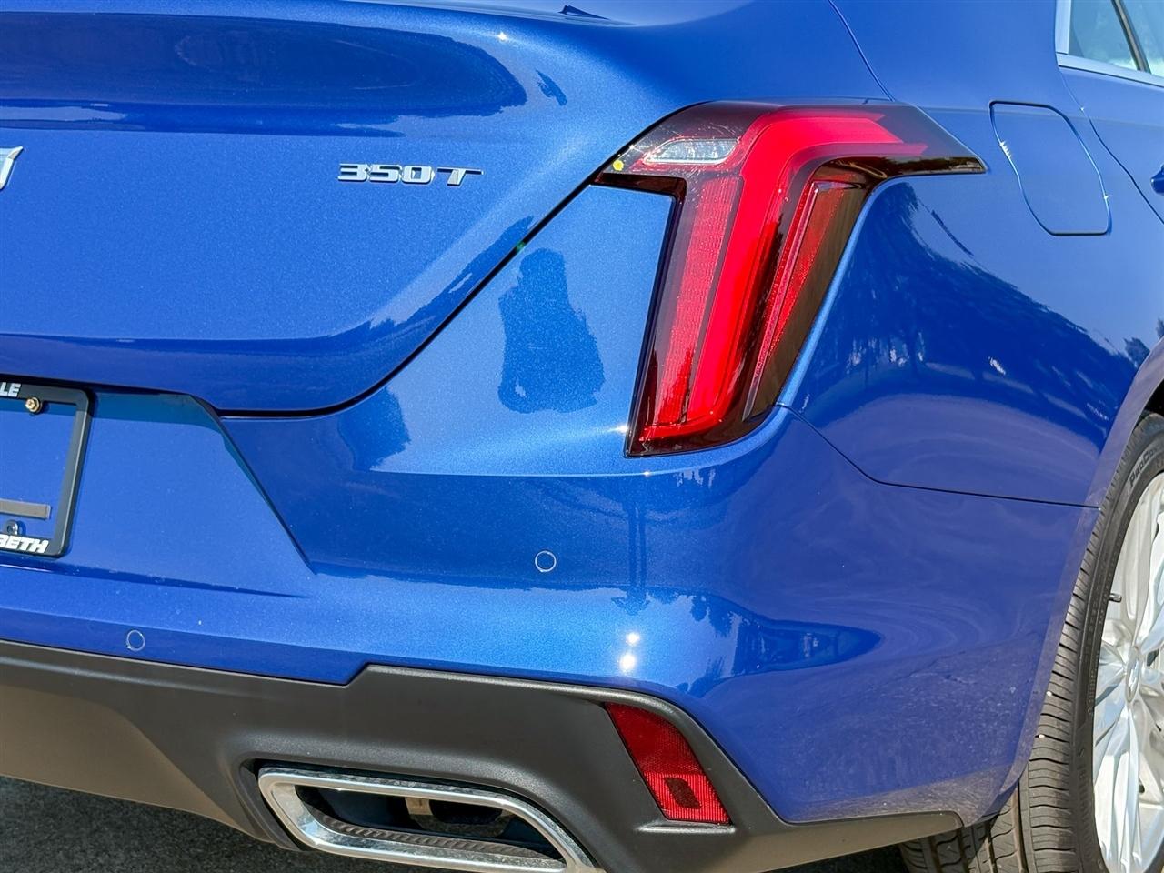 Cadillac CT4  2024
