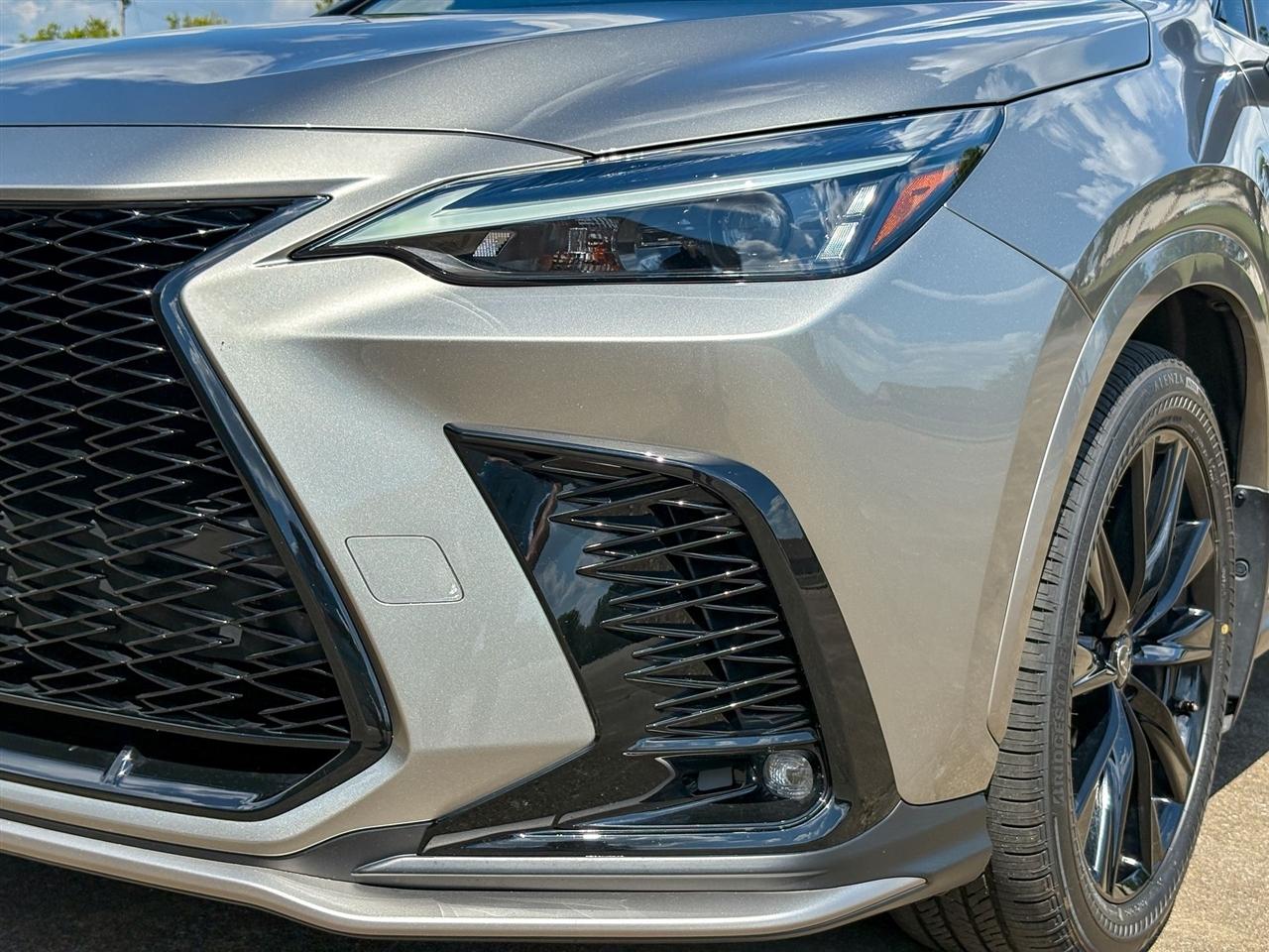 Lexus NX  2024