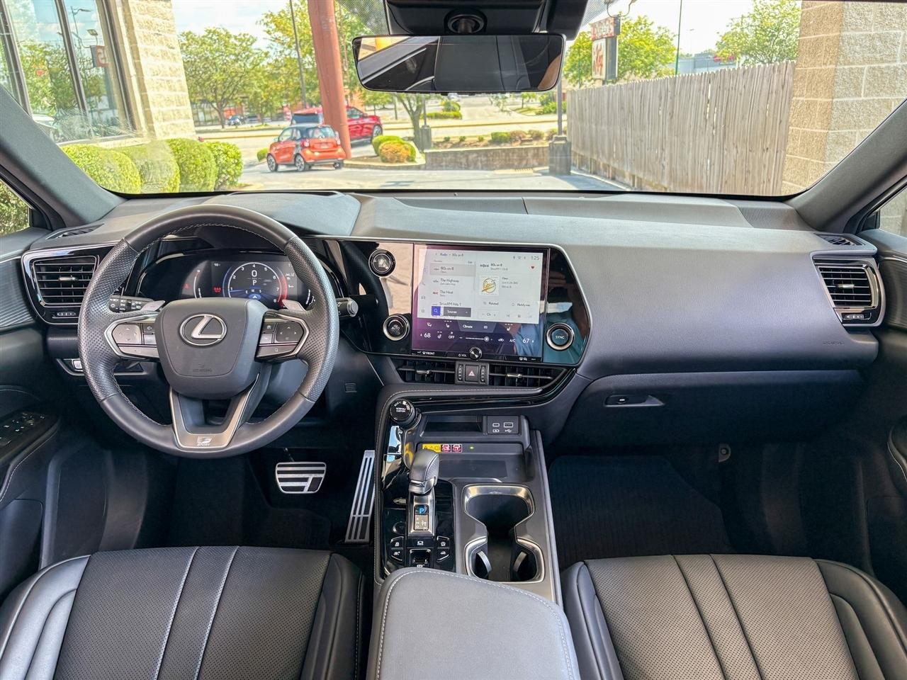 Lexus NX  2024