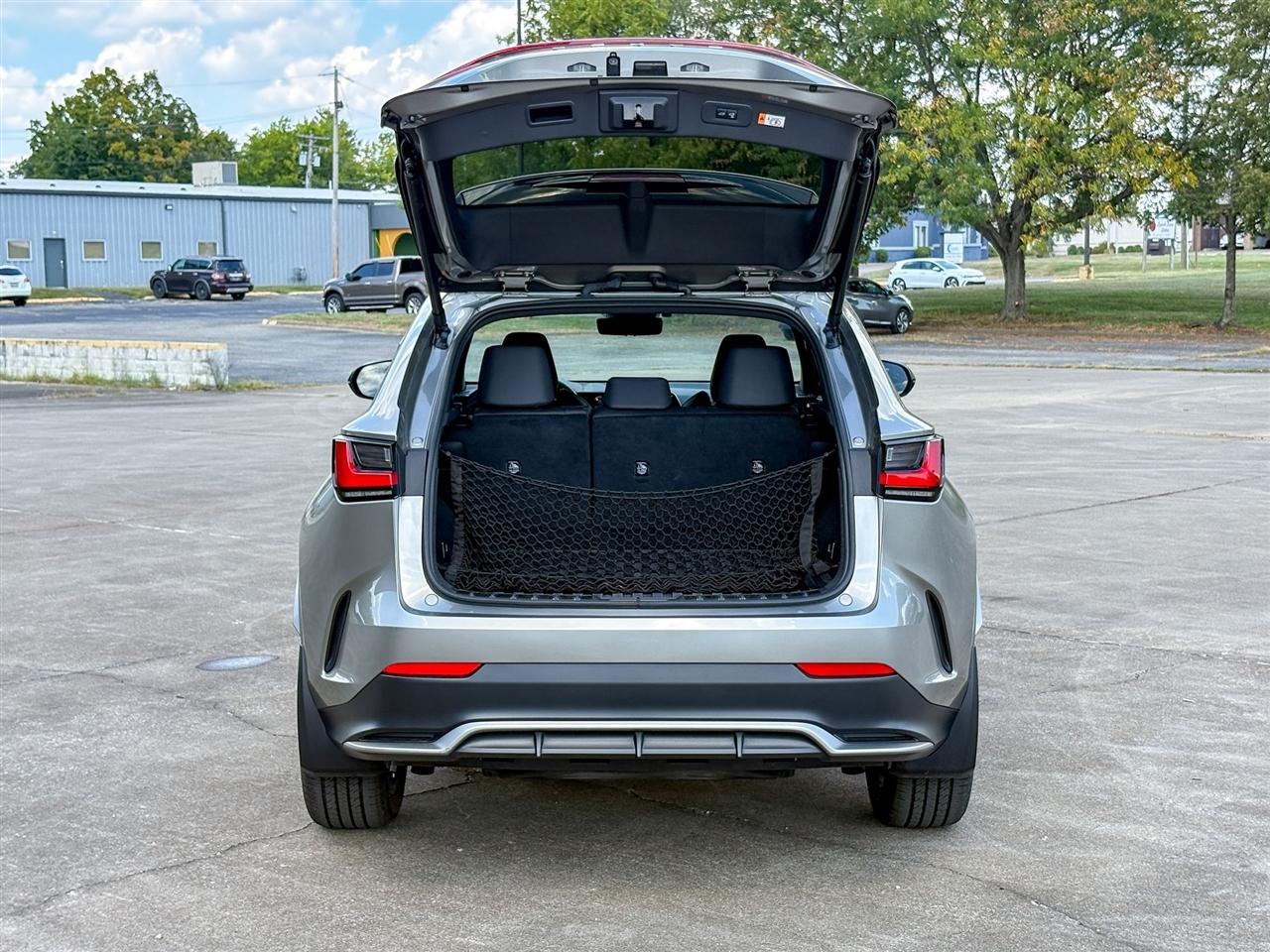Lexus NX  2024