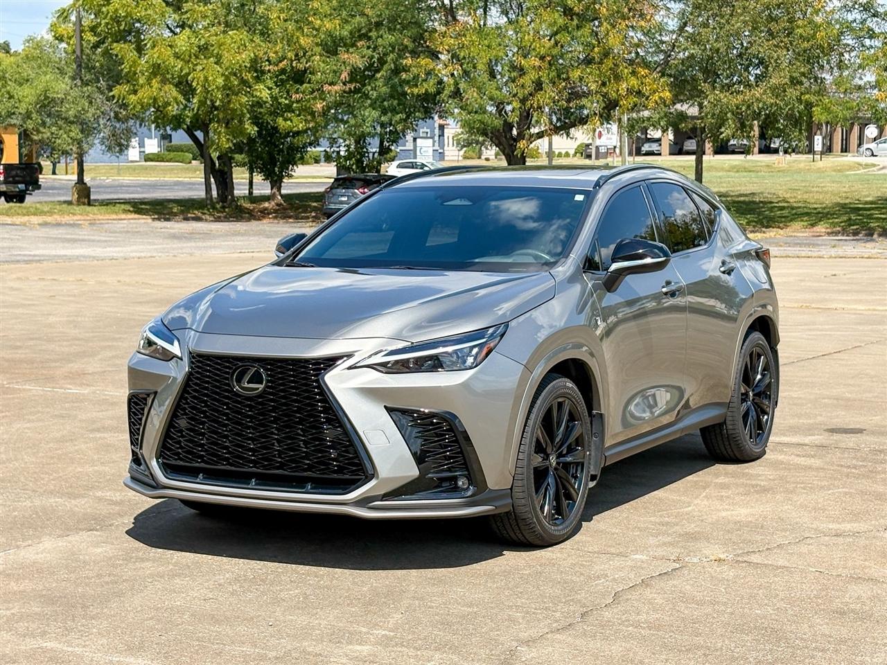 Lexus NX  2024