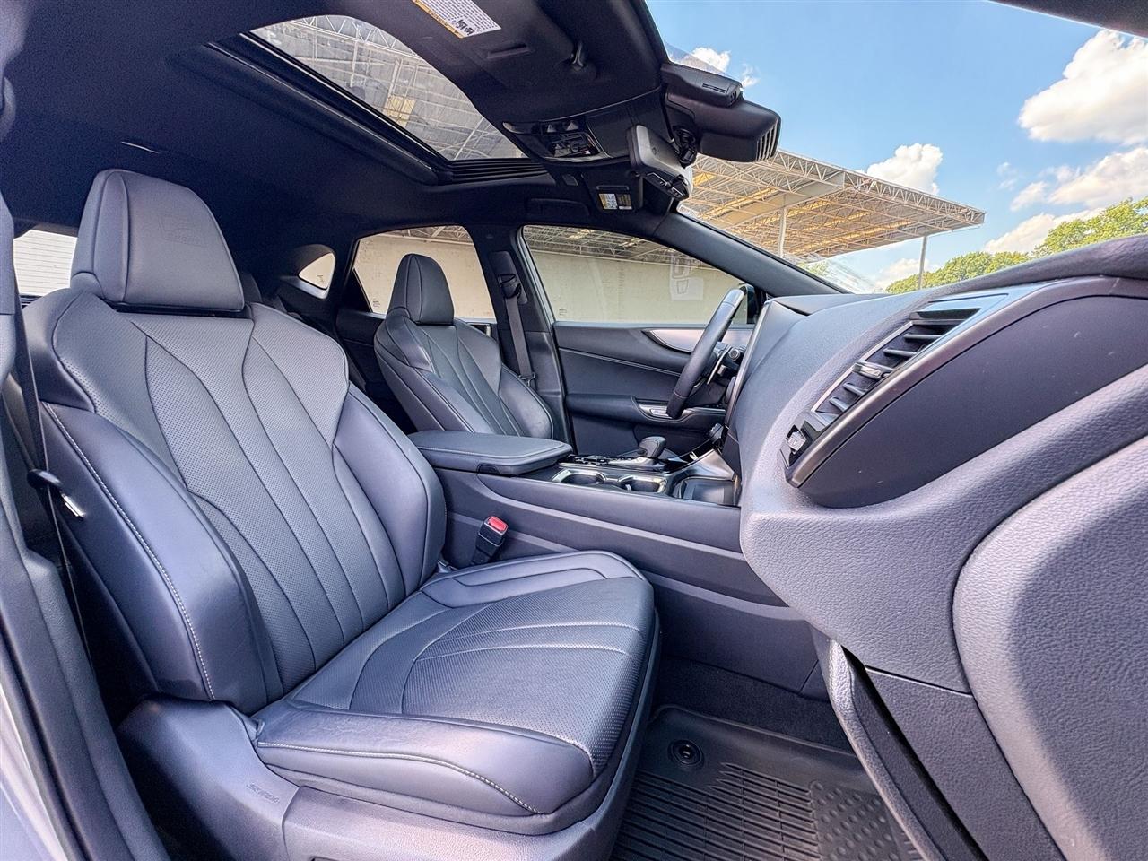 Lexus NX  2024