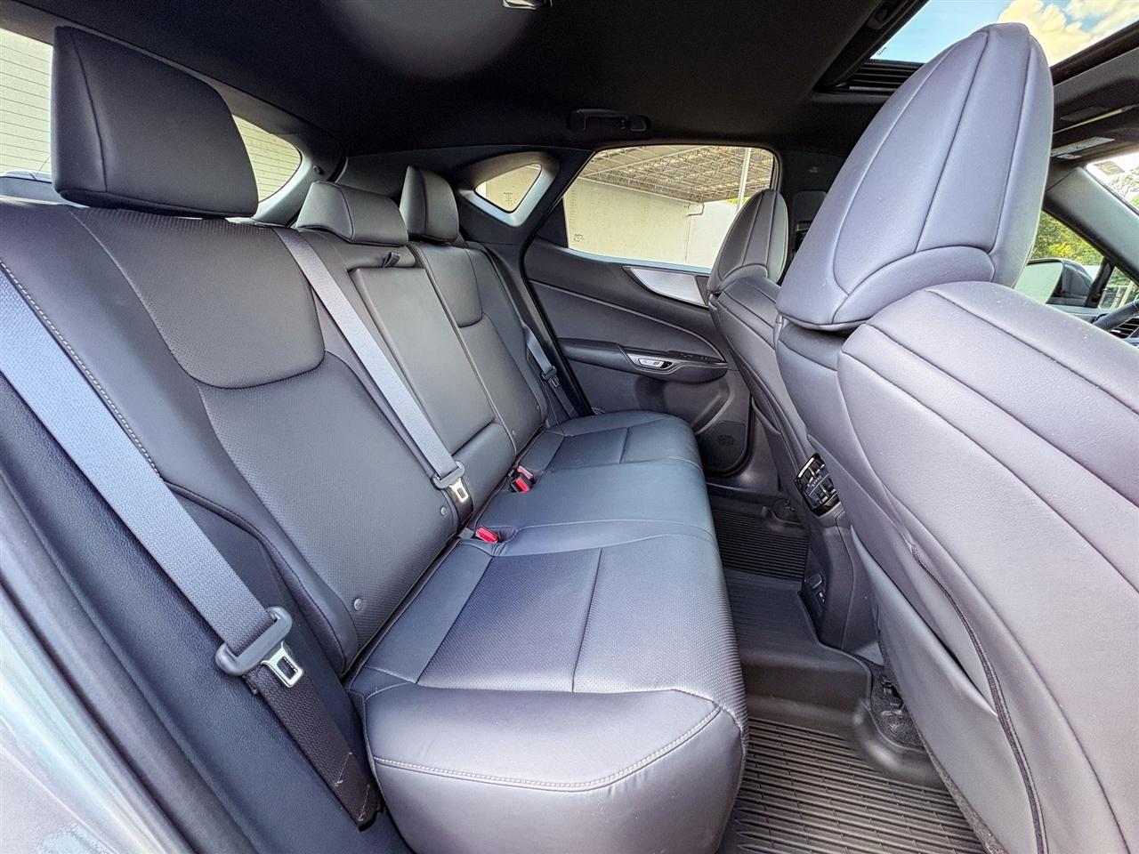 Lexus NX  2024