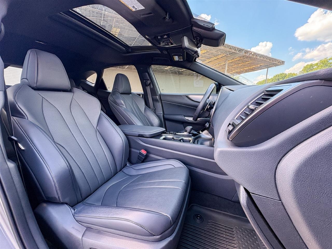 Lexus NX  2024