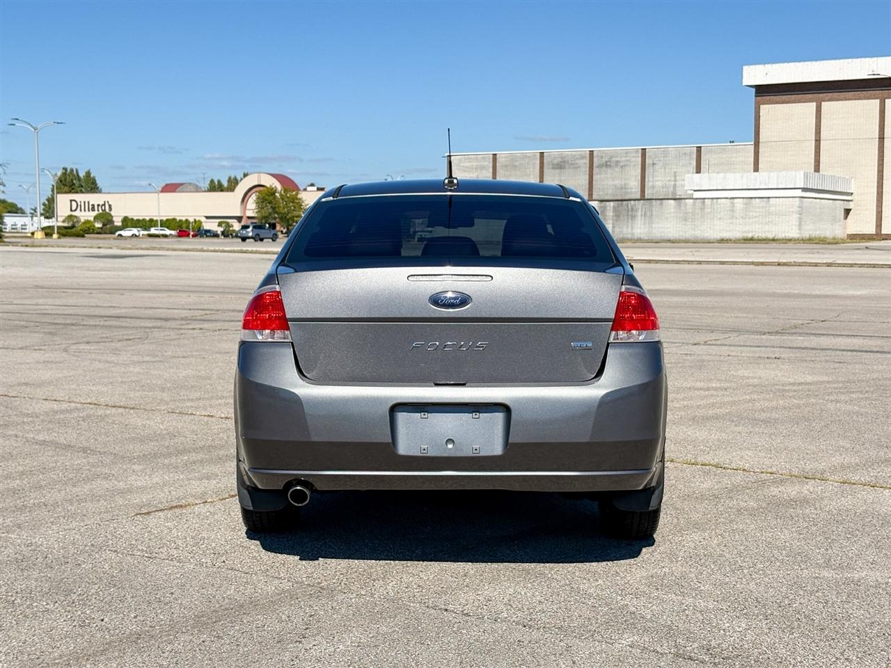 Ford Focus SEL 2010