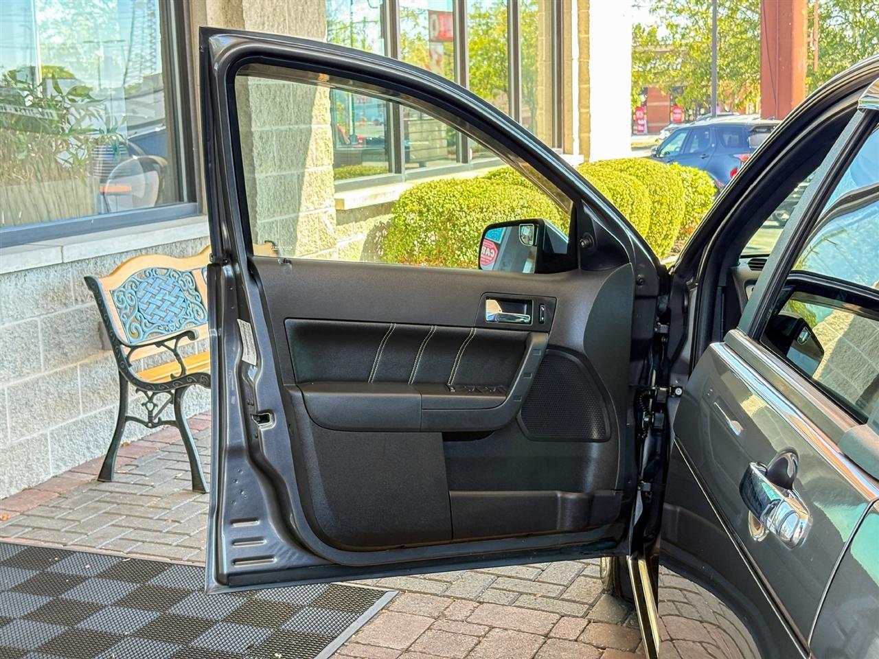 Ford Focus SEL 2010