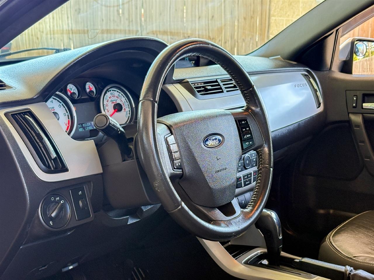 Ford Focus SEL 2010